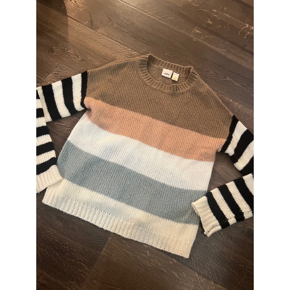 Daytrip Striped Sweater Long Sleeve Crew Neck Warm Casual Size M‎